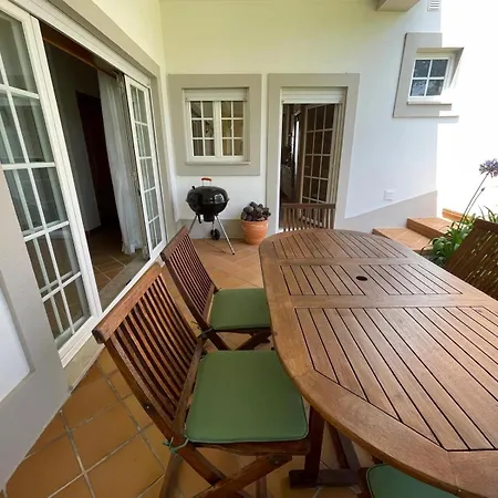 Vakantiehuis Casa Flores Amoreira (Leiria)